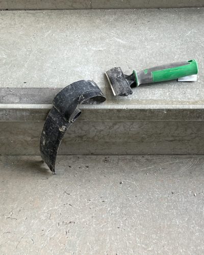 Rivning halkskydd kalkstens trappa